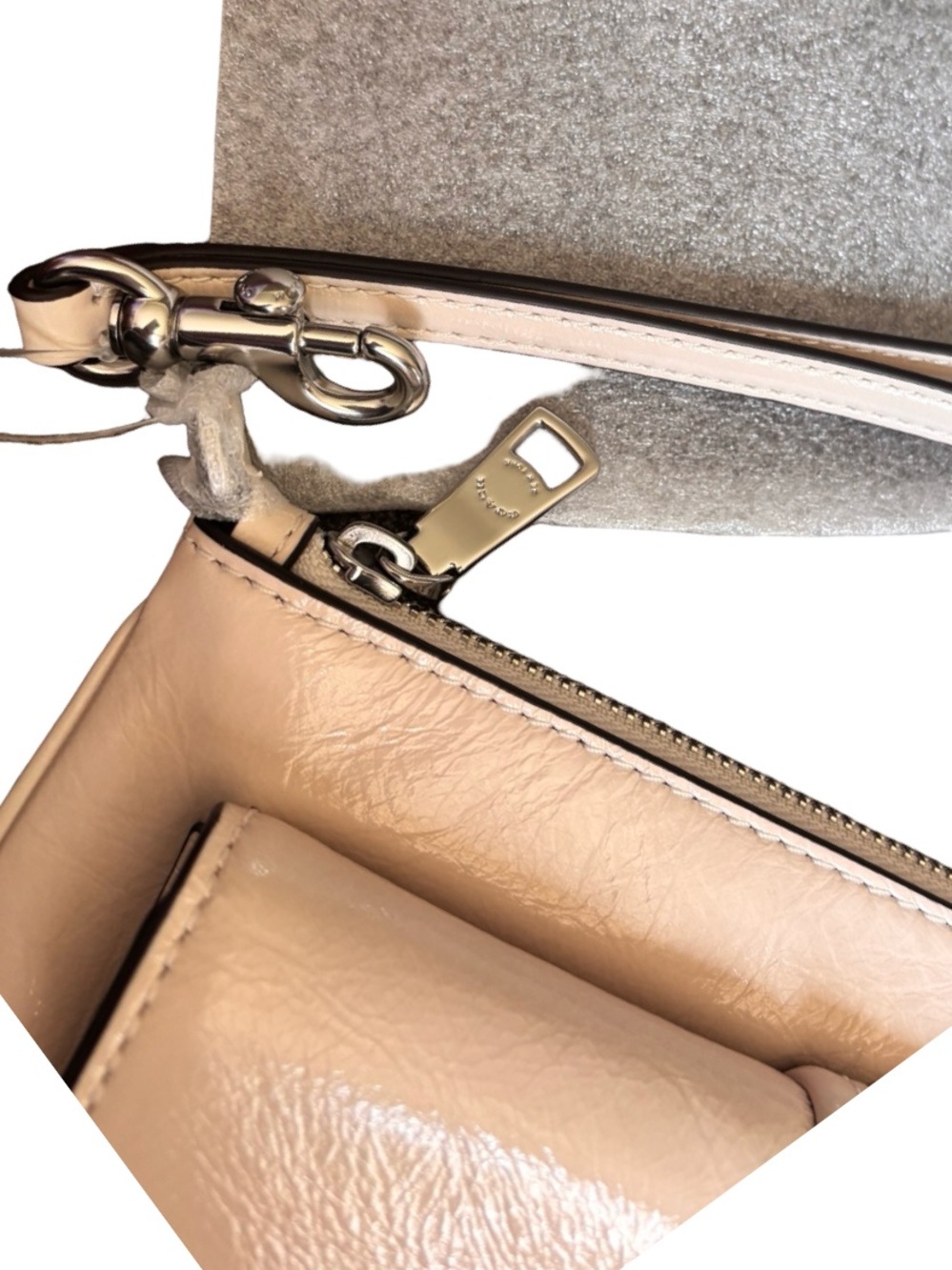 ✨NWT✨Coach Ashton Wristlet in Chalk White with Silver Hardware - Picture 8 of 9